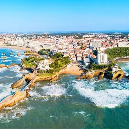 Moderne Au Centre De Biarritz, Proche Plages Et Commerces - Fr-1-3-580